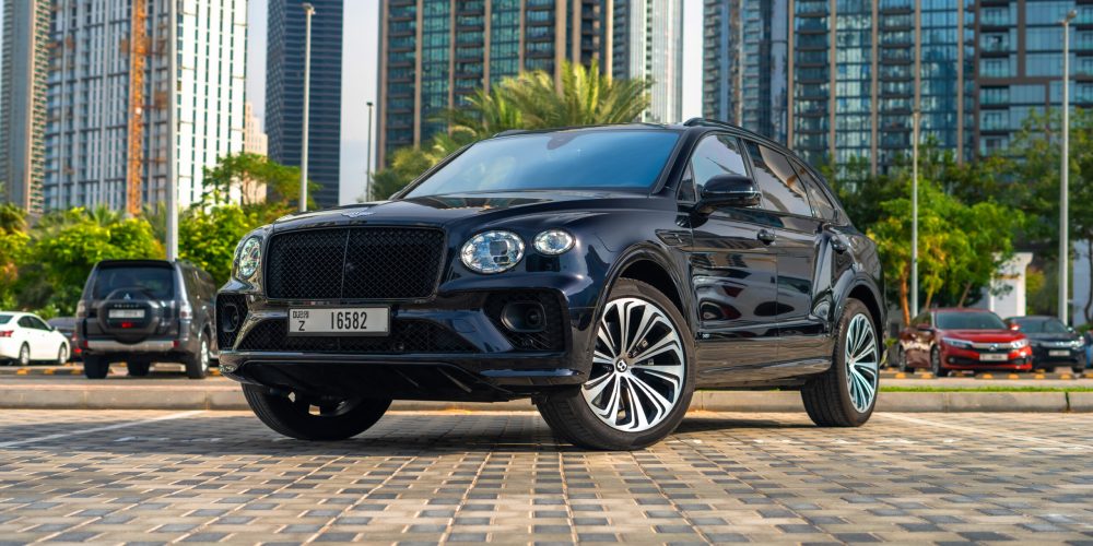 Exclusive black Bentley Bentayga 2022 for rent in Dubai combining luxury comfort and exceptional performance